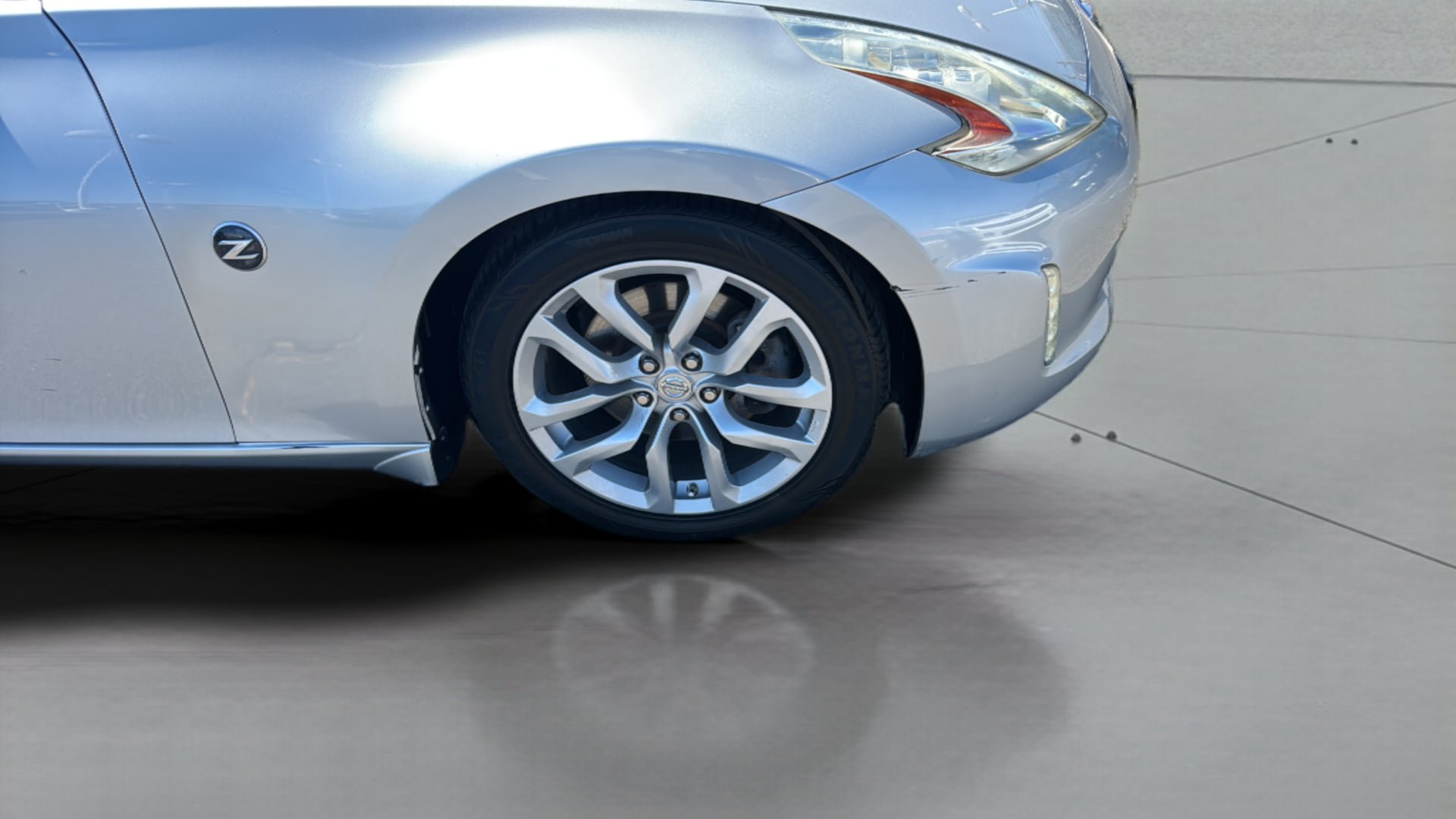Used 2013 Nissan 370Z Coupe RWD image 34