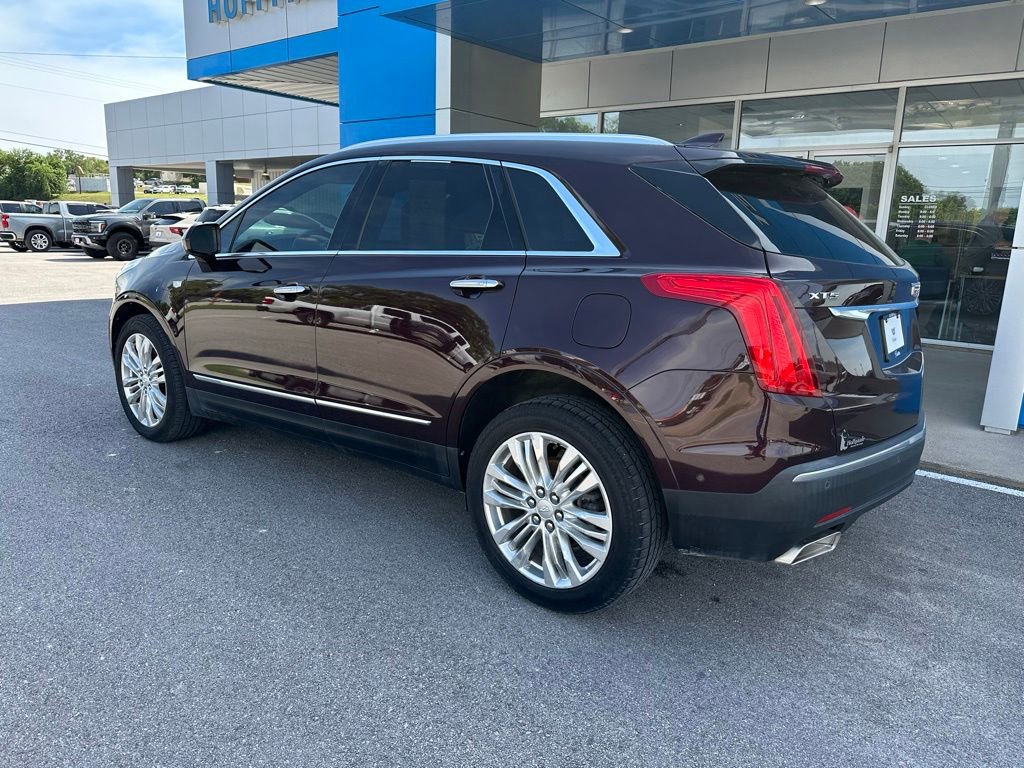 Used 2017 Cadillac XT5 Premium Luxury w/ Driver Assist Package FWD image 2