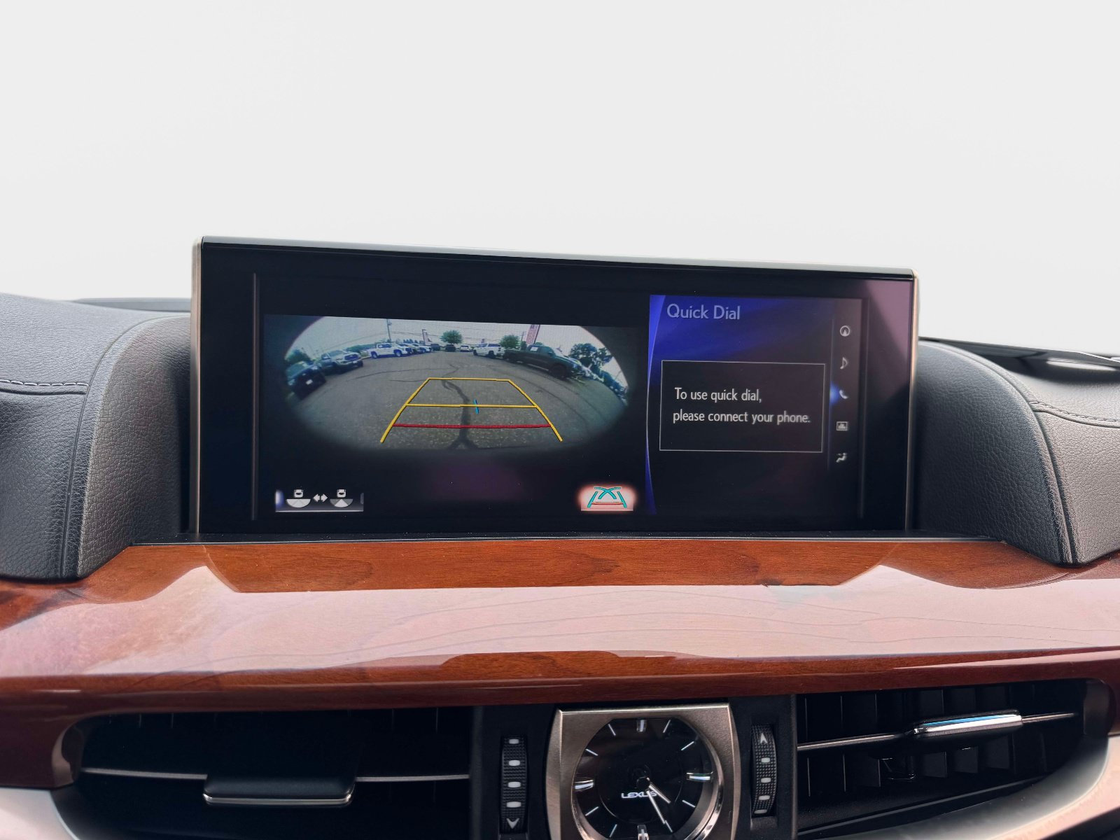 Used 2019 Lexus LX 570 4WD w/ Luxury Package image 35