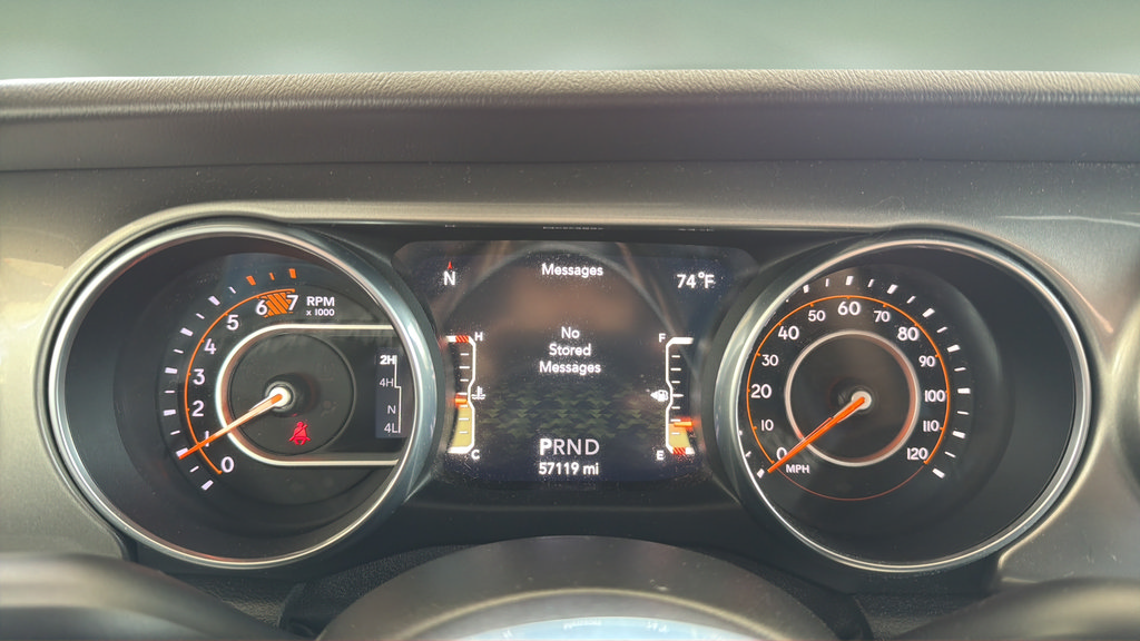 Used 2018 Jeep Wrangler Unlimited Sahara w/ Safety Group AWD/4WD image 10