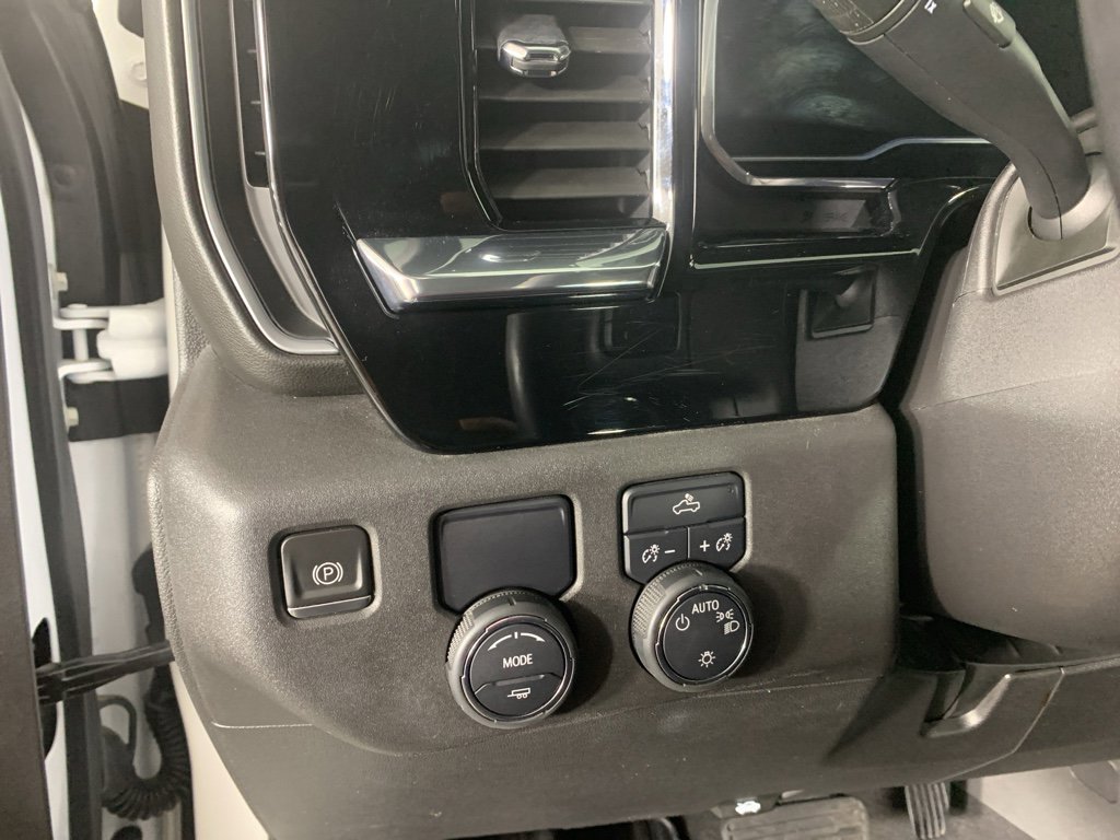 Used 2022 Chevrolet Silverado 1500 LT image 16