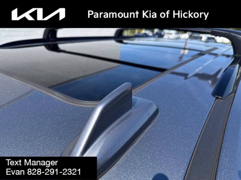 Used 2022 Chevrolet Tahoe Z71 w/ Luxury Package AWD/4WD image 38