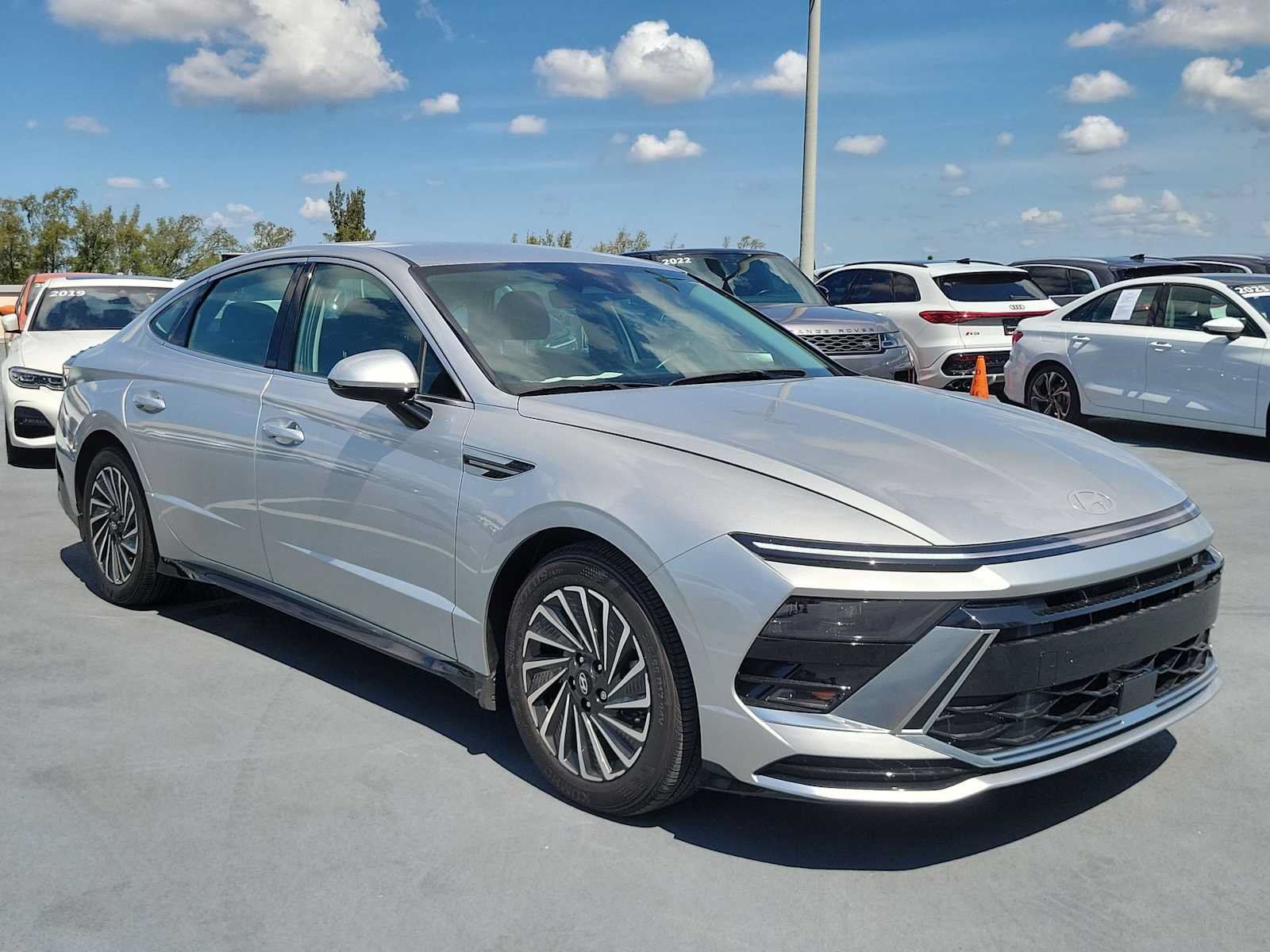 Used 2024 Hyundai Sonata SEL FWD image 14
