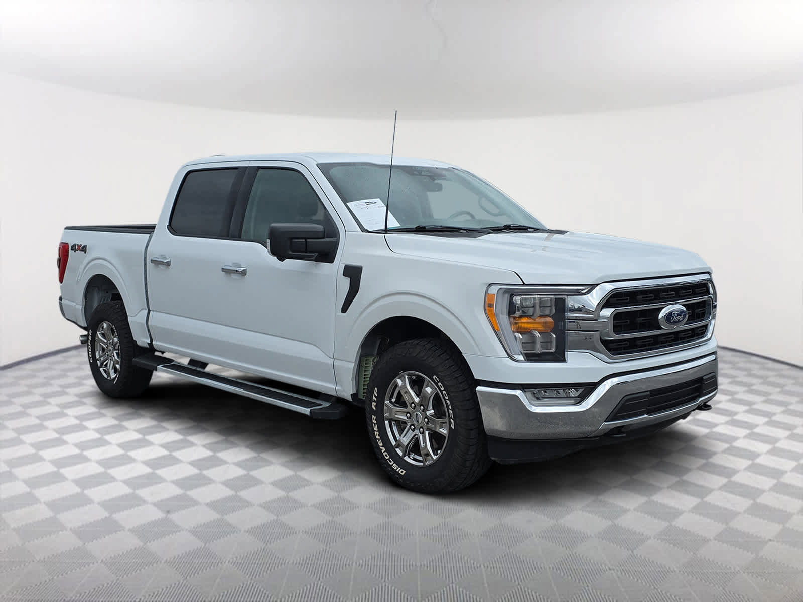 Used 2022 Ford F150 XLT w/ Equipment Group 302A High image 1