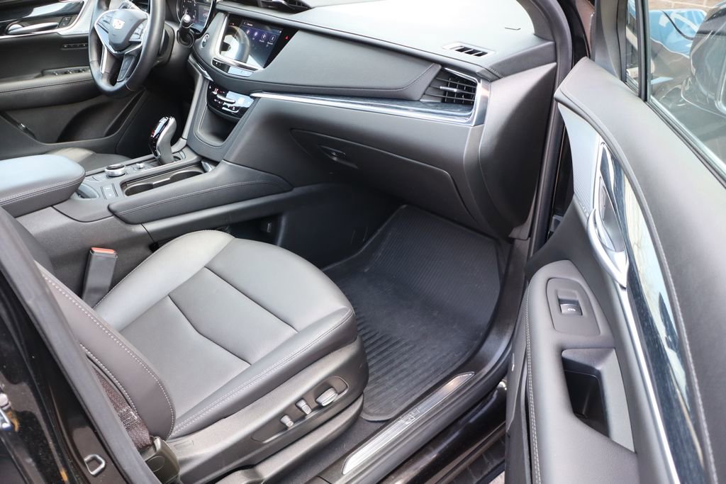 Used 2024 Cadillac XT5 Premium Luxury w/ LPO, Floor Liner Package AWD/4WD image 48