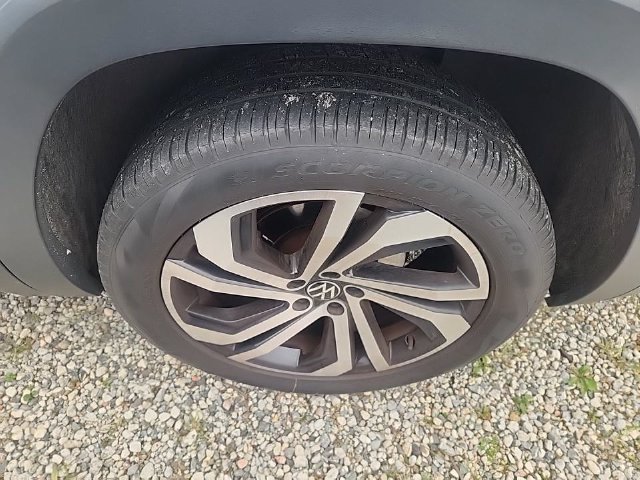 Used 2023 Volkswagen Atlas SEL AWD/4WD image 8