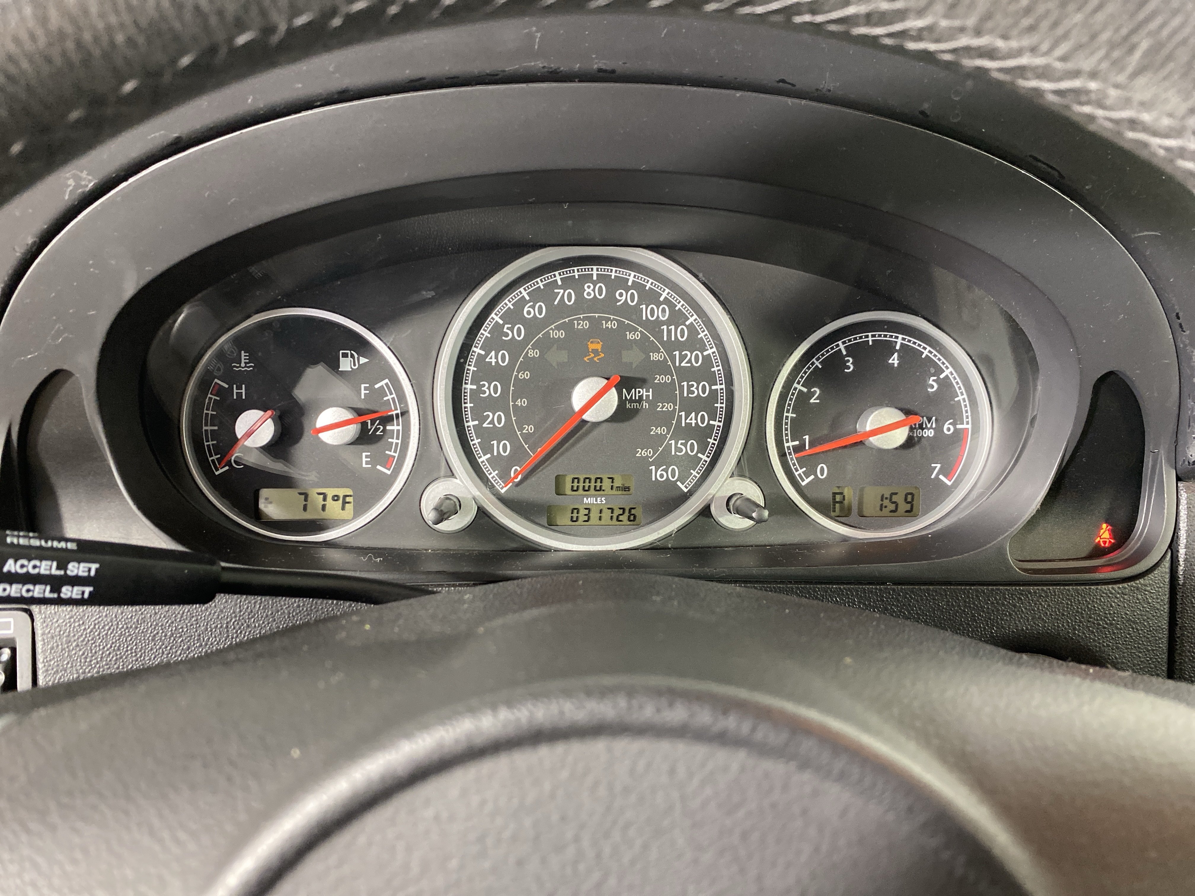 Used 2005 Chrysler Crossfire Limited RWD image 18