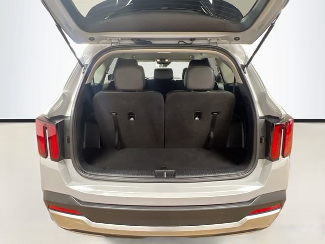 Certified 2024 Kia Sorento S image 27