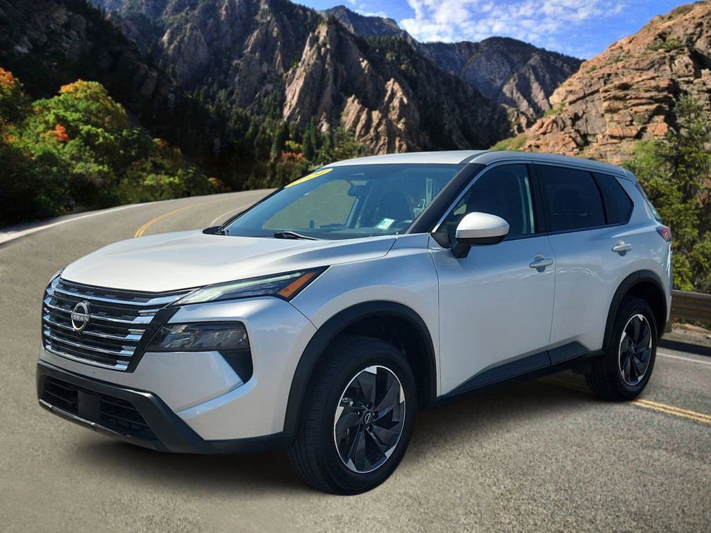 Used 2024 Nissan Rogue SV AWD/4WD image 5
