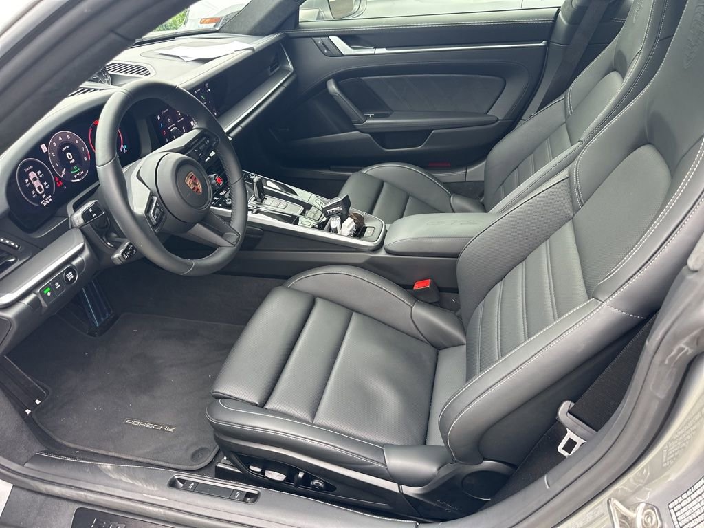 Certified 2025 Porsche 911 Carrera 4 GTS AWD/4WD image 2