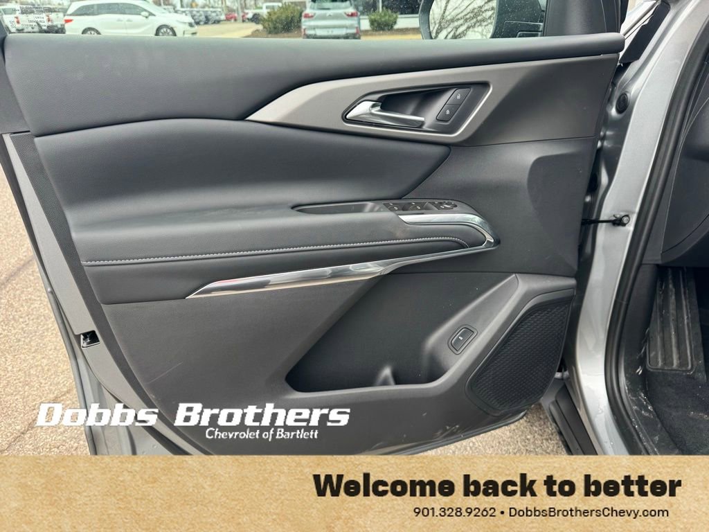 New 2026 Chevrolet Traverse LT w/ Midnight/Sport Edition image 12