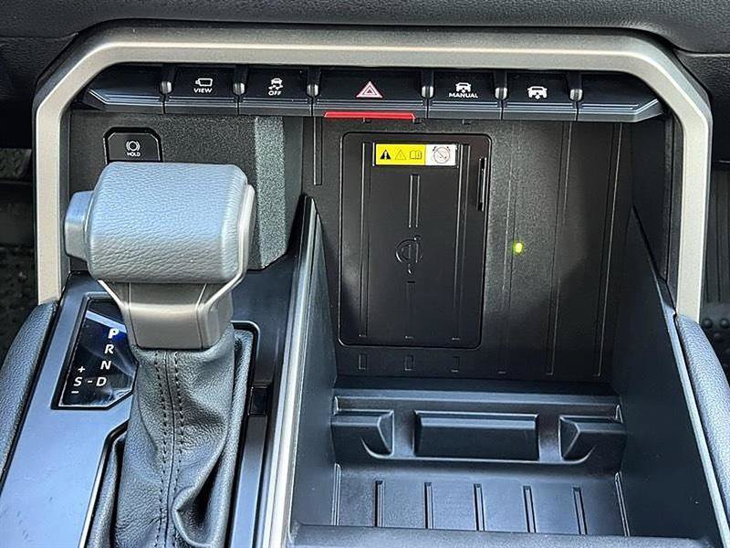 Used 2023 Toyota Tundra Limited AWD/4WD image 33