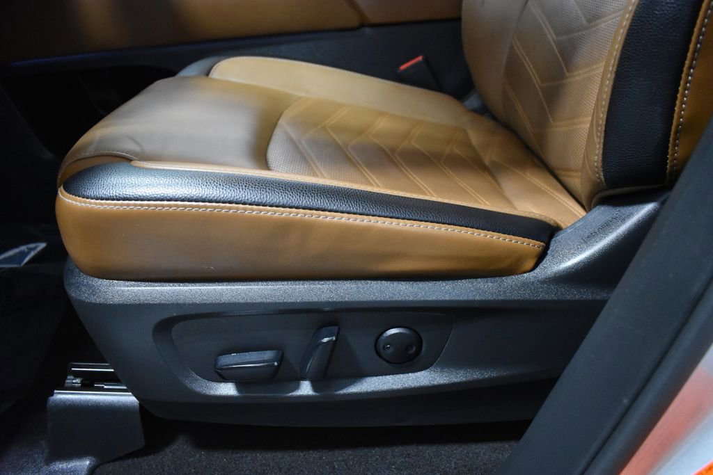 Certified 2023 Nissan Pathfinder Platinum w/ Cargo Package image 18