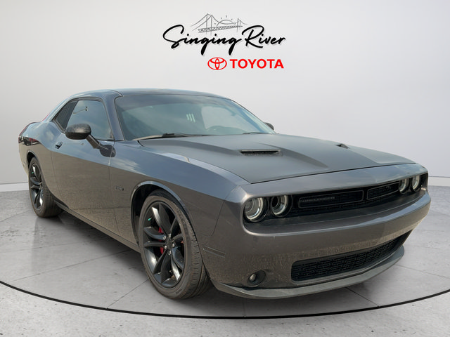 Used 2016 Dodge Challenger R/T Plus RWD image 1
