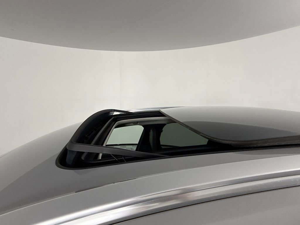 Used 2023 Volvo XC60 B5 Ultimate w/ Climate Package image 23