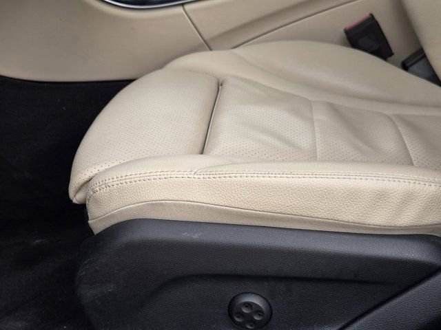 Used 2020 Mercedes-Benz C 300 Sedan image 24