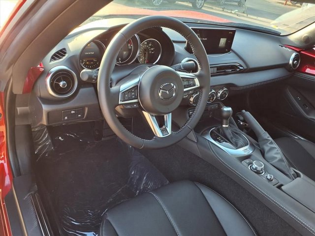 New 2026 MAZDA MX-5 Miata RF Grand Touring RWD image 3