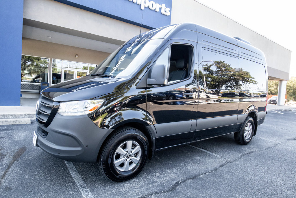Used 2026 Mercedes-Benz Sprinter 2500 image 2