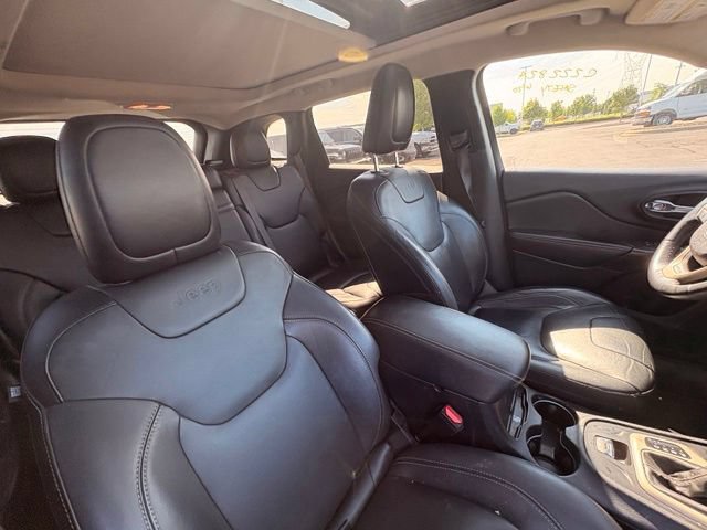 Used 2016 Jeep Cherokee Limited AWD/4WD image 17