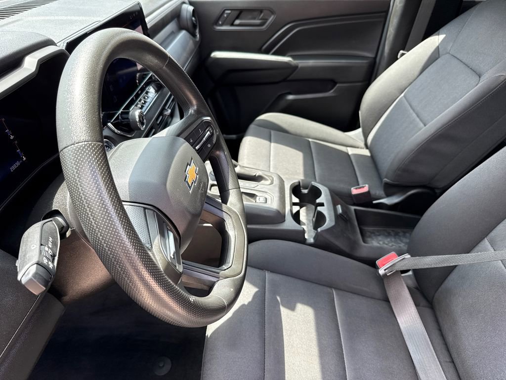Used 2023 Chevrolet Colorado W/T RWD image 18