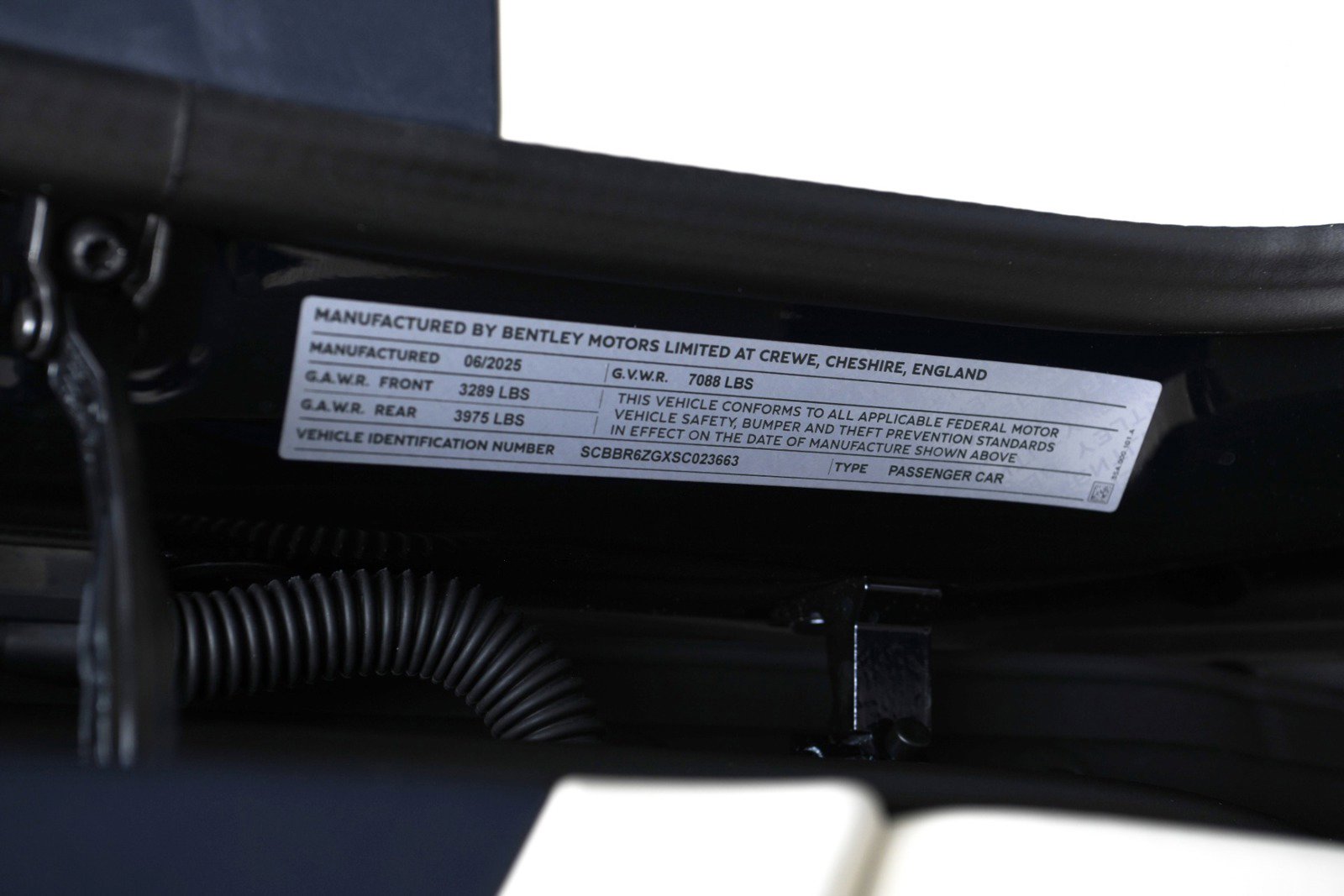 New 2025 Bentley Flying Spur Plug-In Hybrid image 26