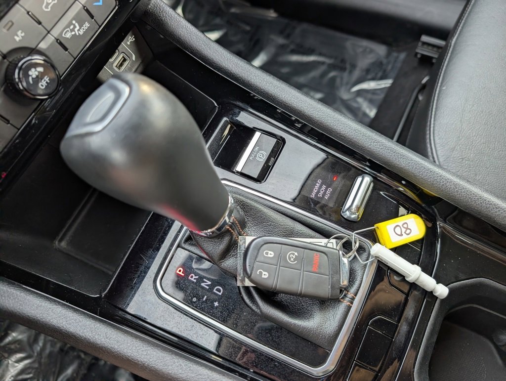 Used 2022 Jeep Compass Limited image 25