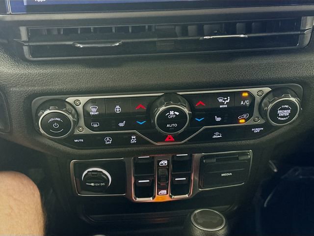 Used 2024 Jeep Wrangler Sport S image 15