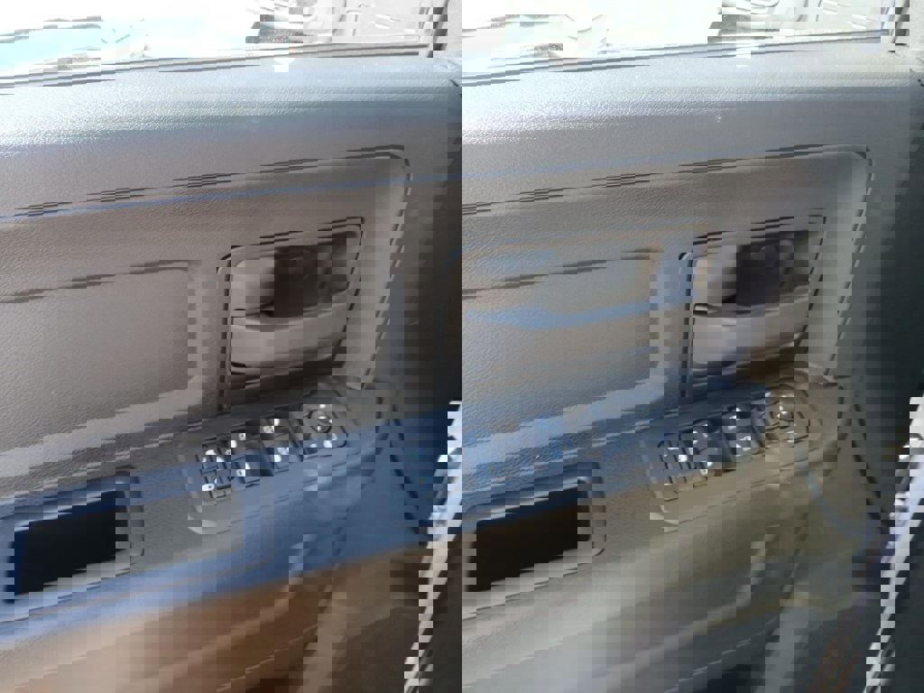 New 2026 RAM 3500 Tradesman image 19