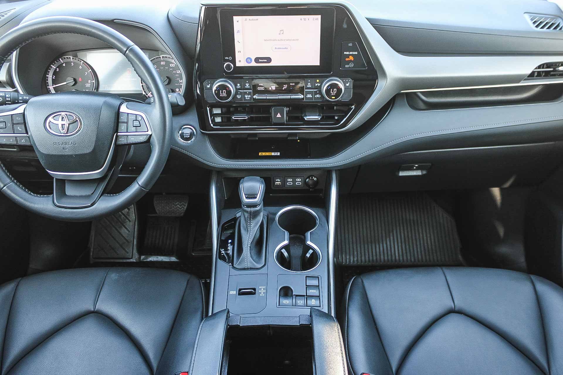 Certified 2023 Toyota Highlander XLE image 13