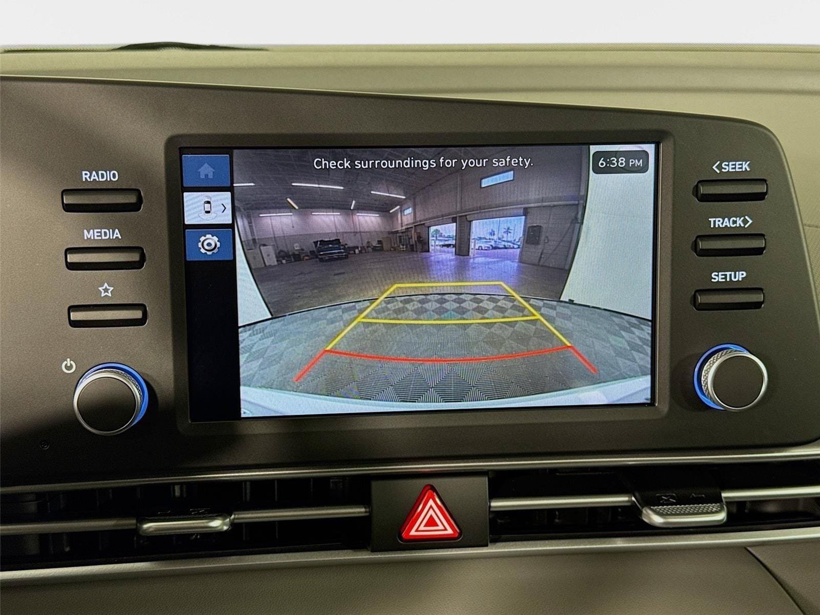New 2026 Hyundai Elantra SE FWD image 15