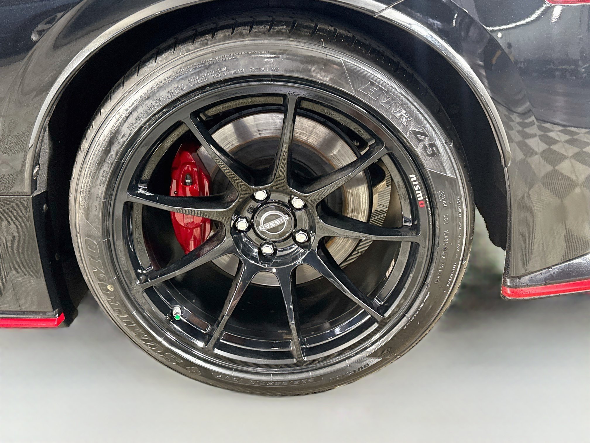 Used 2024 Nissan Z NISMO w/ Floor Mat Package RWD image 33