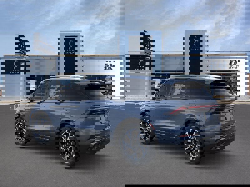 New 2025 Lincoln Nautilus Premier w/ Equipment Group 102A image 4