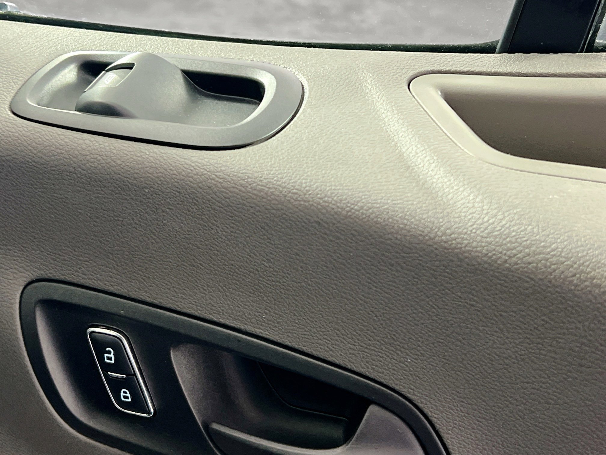 Used 2024 Ford Transit 250 Low Roof w/ Exterior Upgrade Package image 30