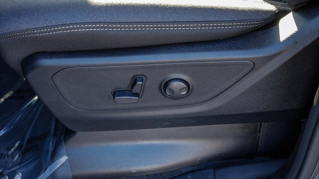New 2026 RAM 1500 Big Horn AWD/4WD image 25