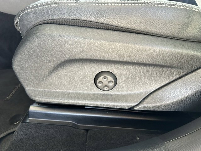 Used 2021 Mercedes-Benz GLC 300 4MATIC image 29