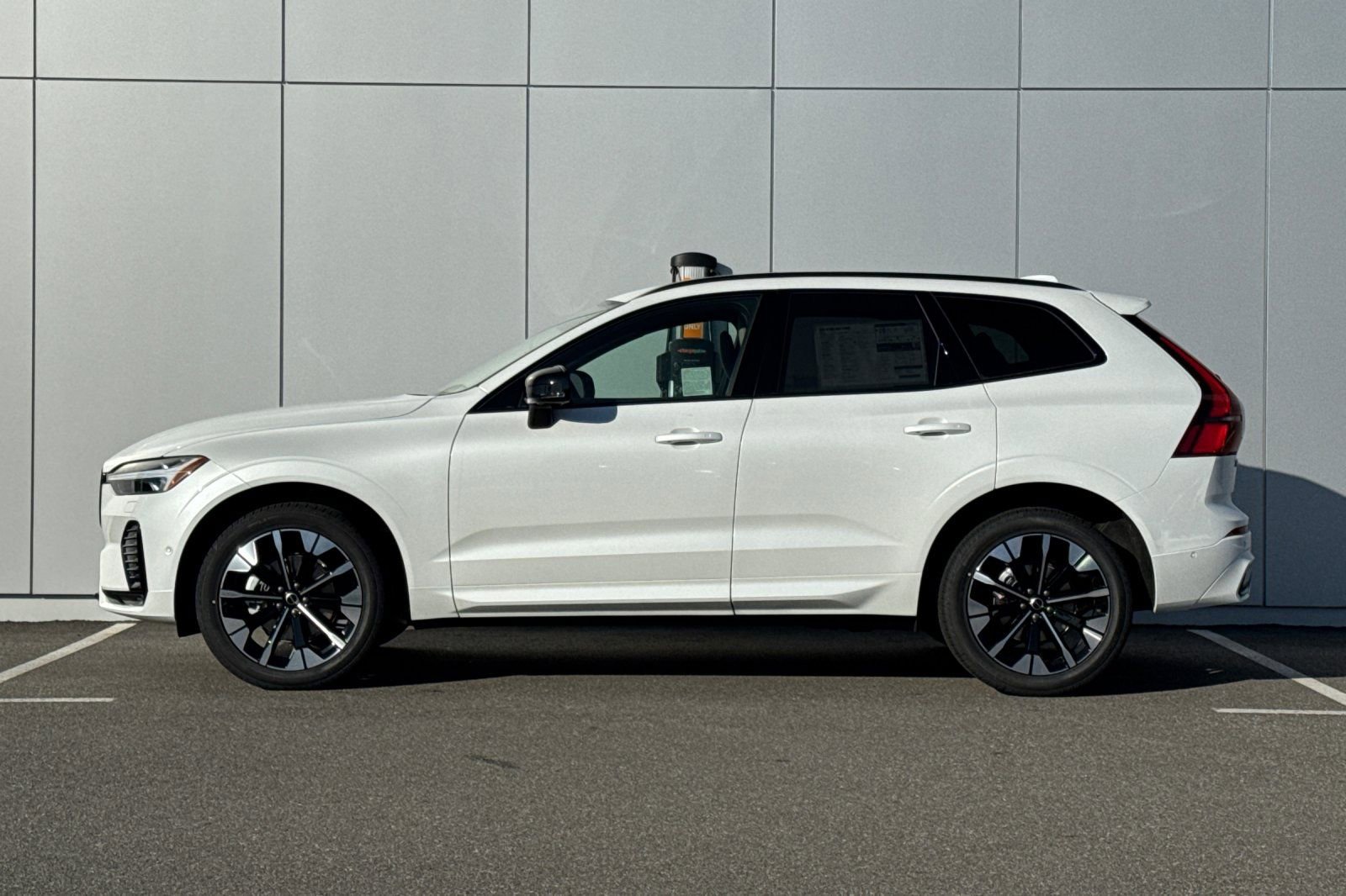 New 2026 Volvo XC60 B5 Plus w/ Protection Package Premier AWD/4WD image 2