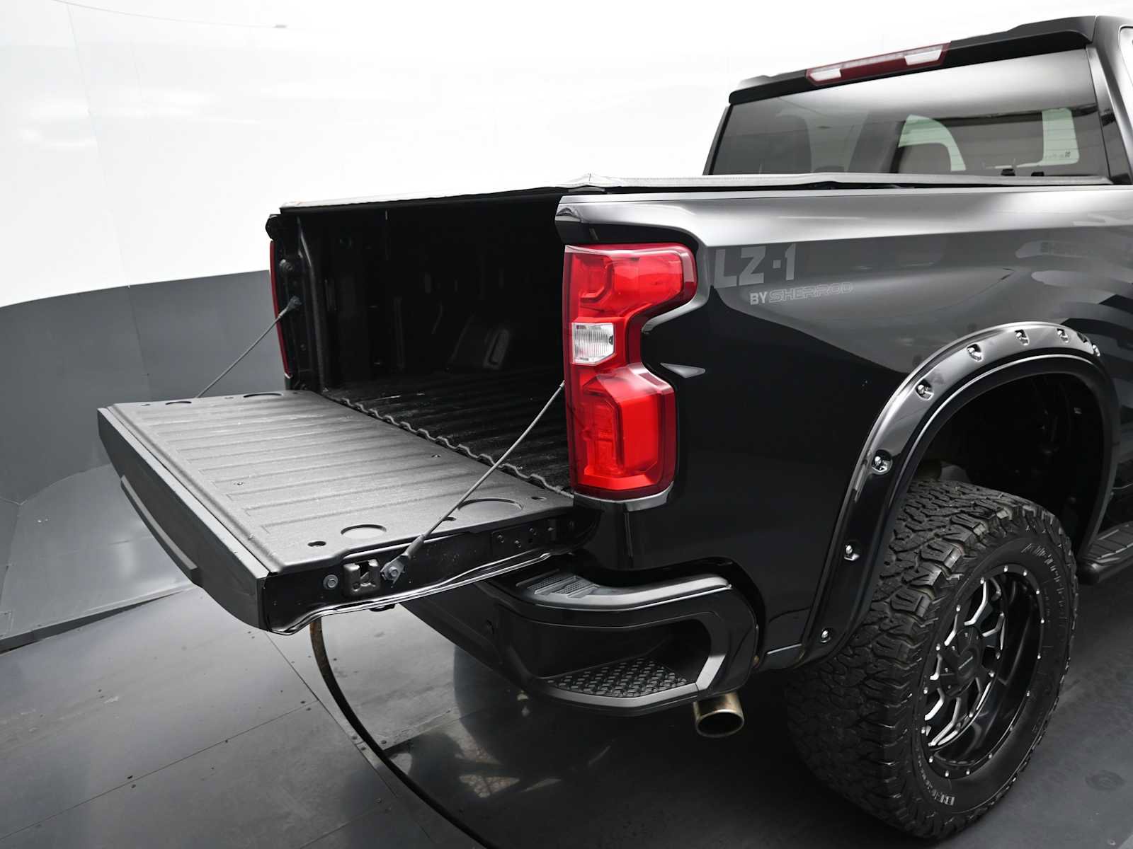 Used 2022 Chevrolet Silverado 1500 RST w/ Safety Package image 13