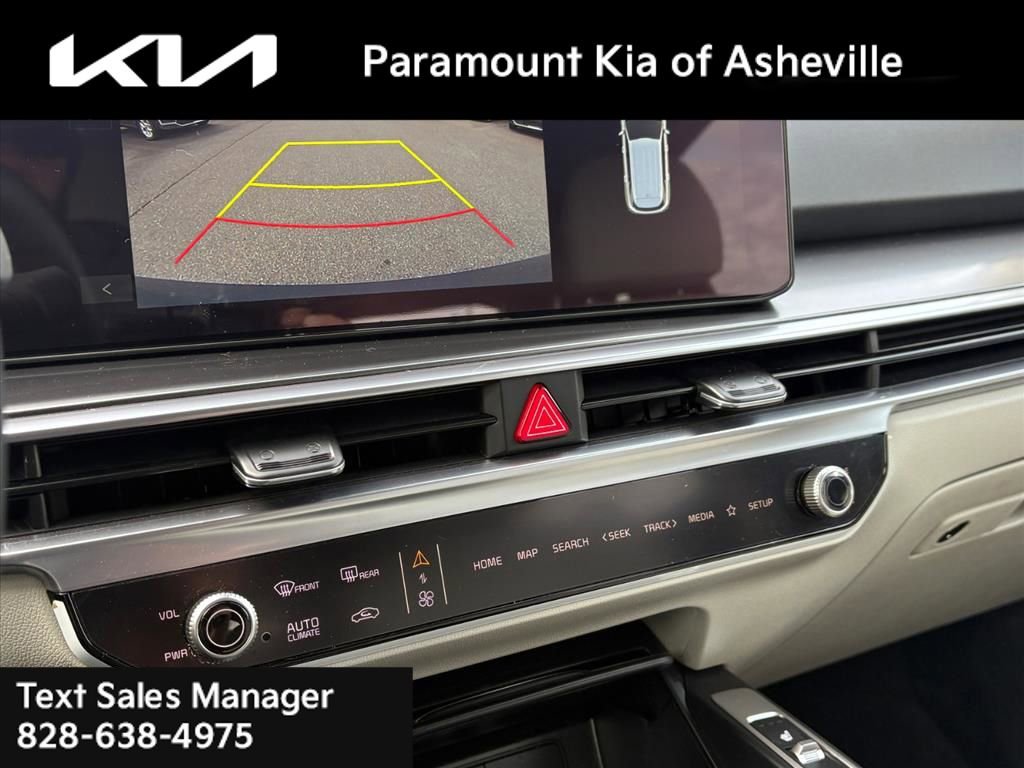 Certified 2025 Kia Sorento EX image 10