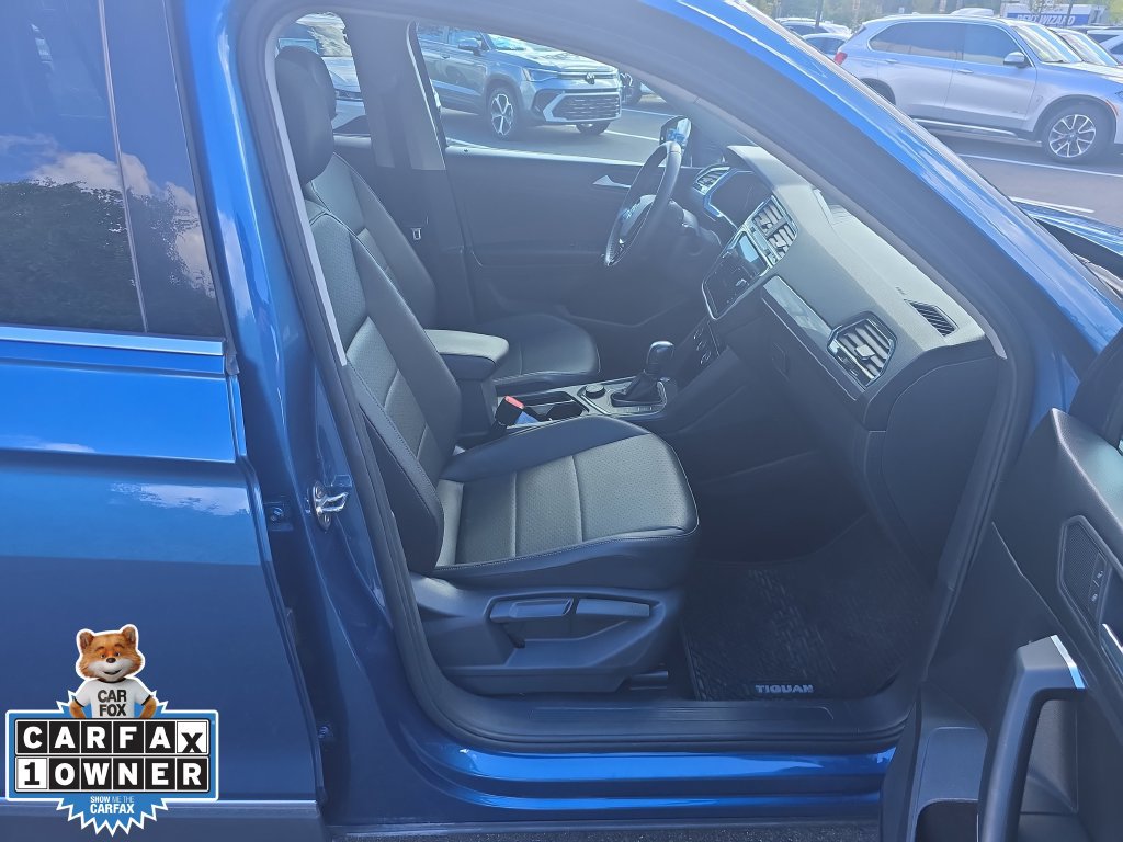 Used 2020 Volkswagen Tiguan SEL w/ Tiguan Two-Row MDO Package AWD/4WD image 5