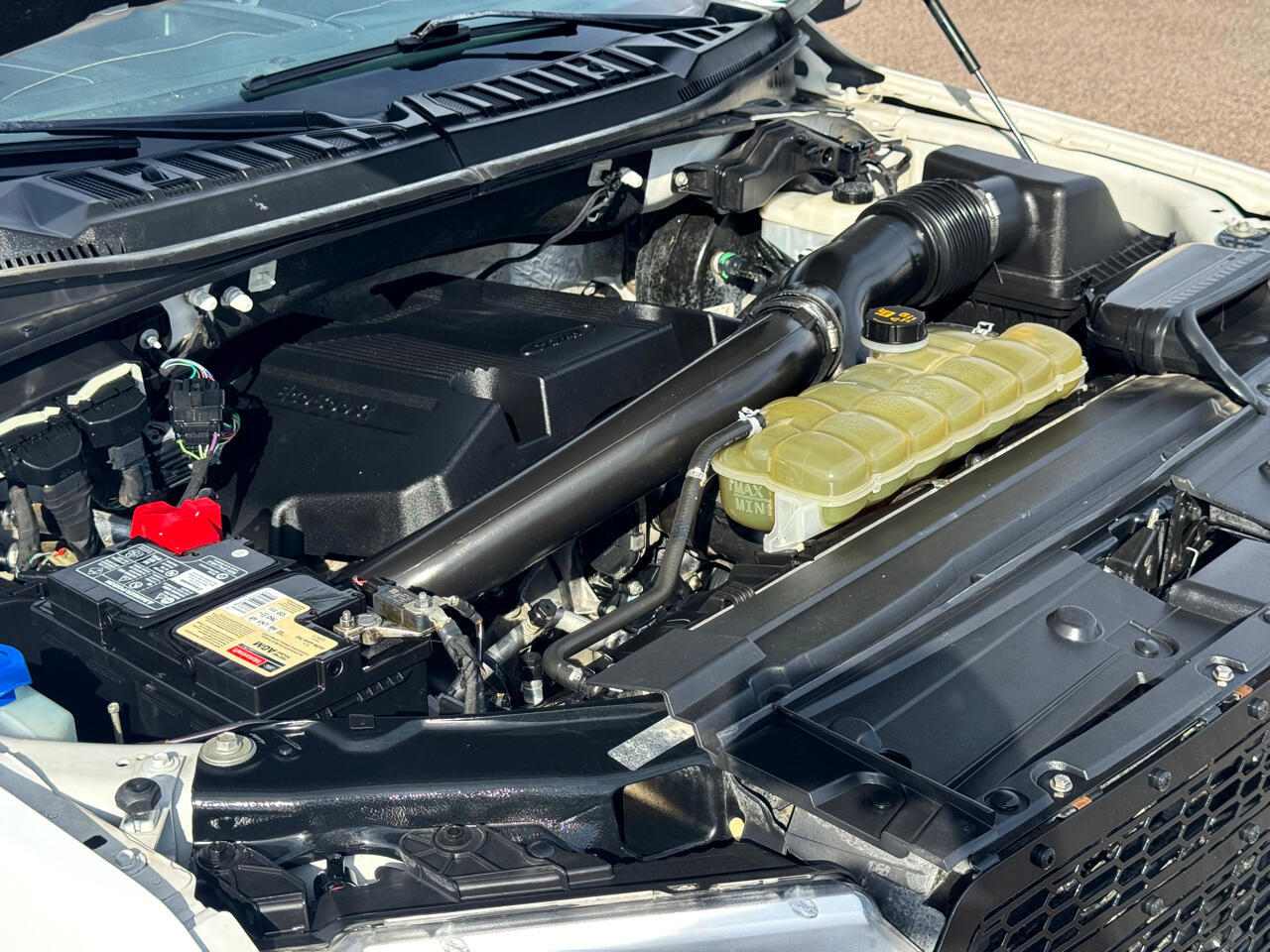 Used 2019 Ford F150 Lariat image 44