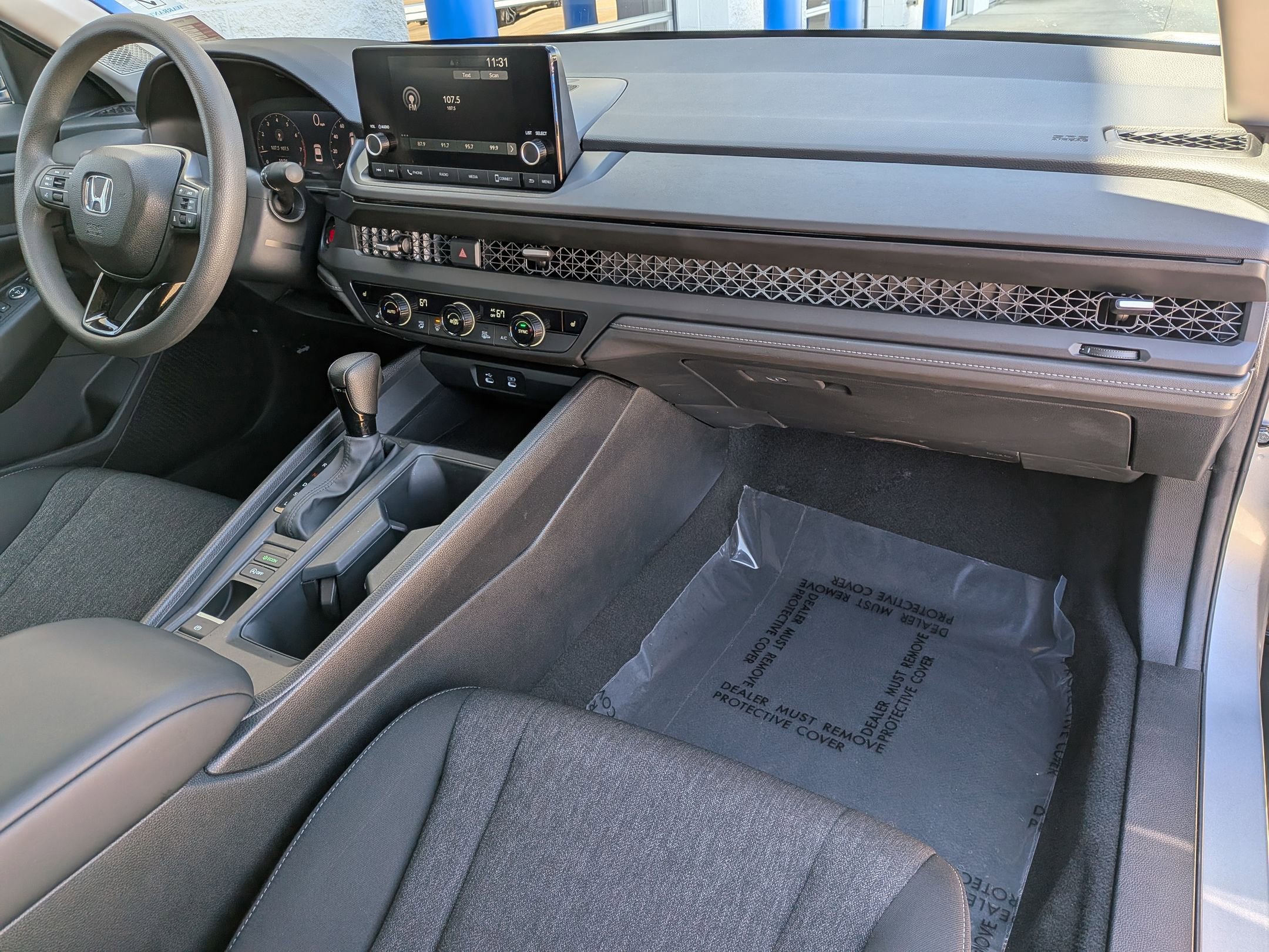 Certified 2025 Honda Accord SE image 31