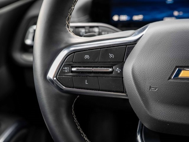 Used 2025 Chevrolet Traverse LT image 29