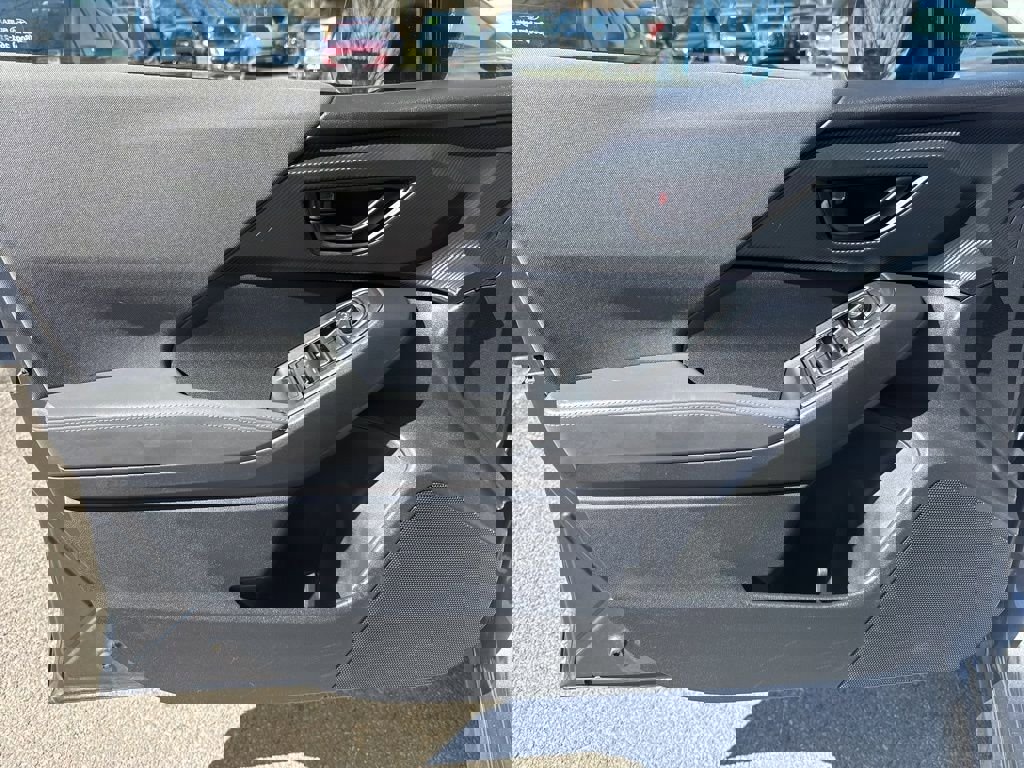 Used 2024 Subaru Crosstrek 2.0i Premium image 21