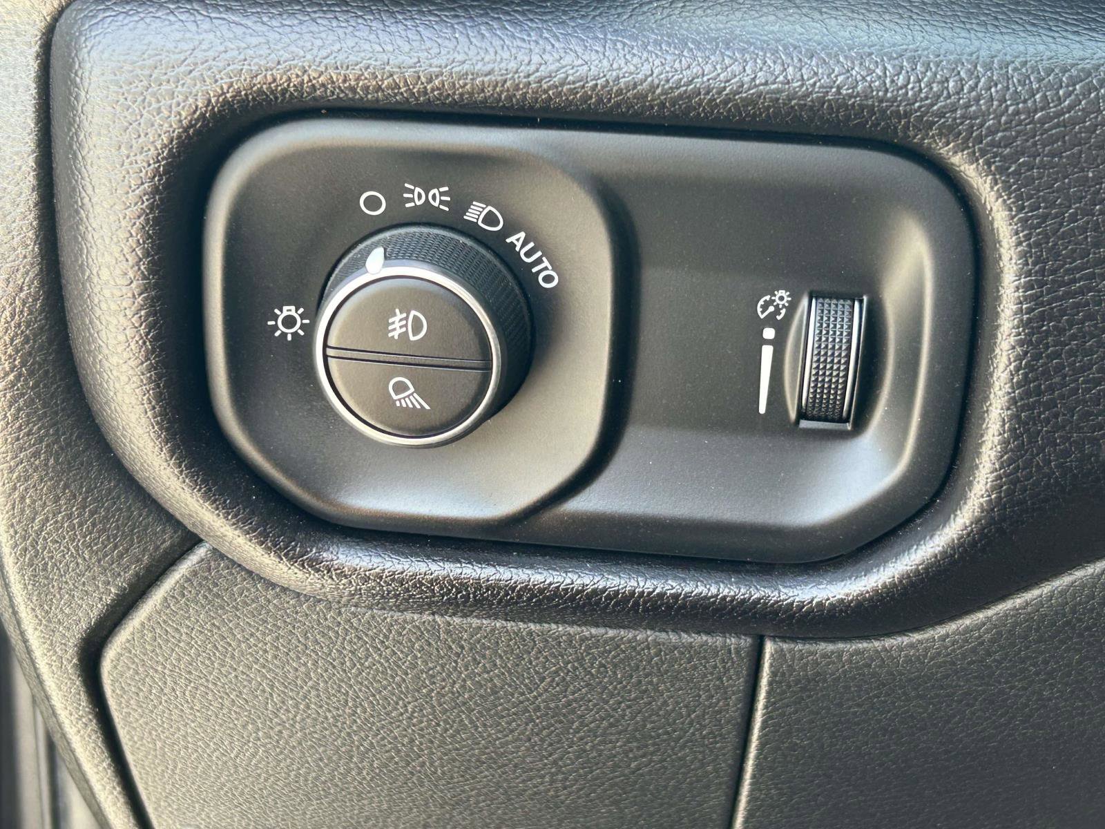 Used 2023 RAM 2500 Big Horn w/ Level 1 Equipment Group image 18