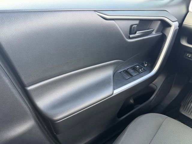 Certified 2021 Toyota RAV4 LE image 31