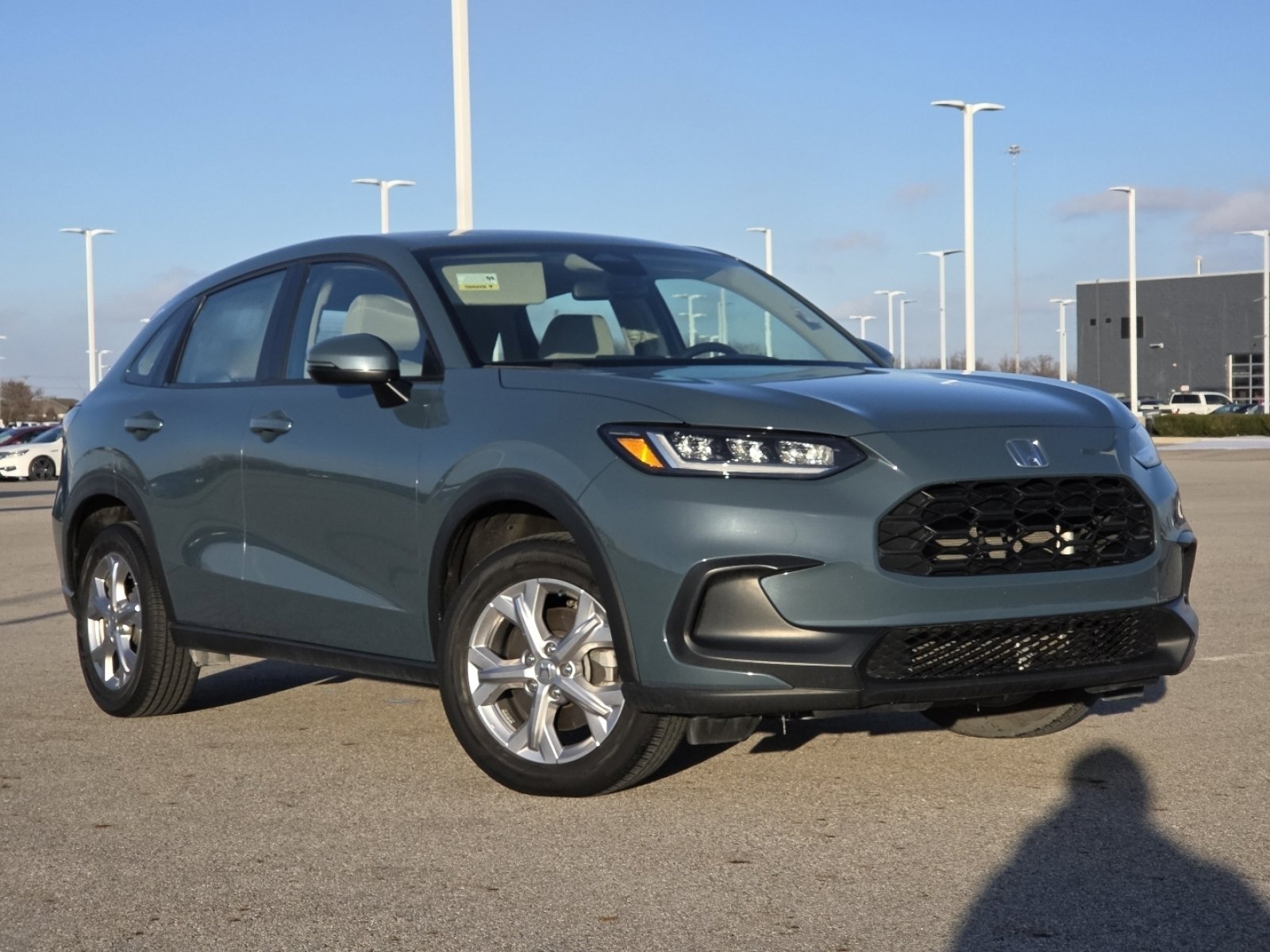 Used 2023 Honda HR-V LX image 2