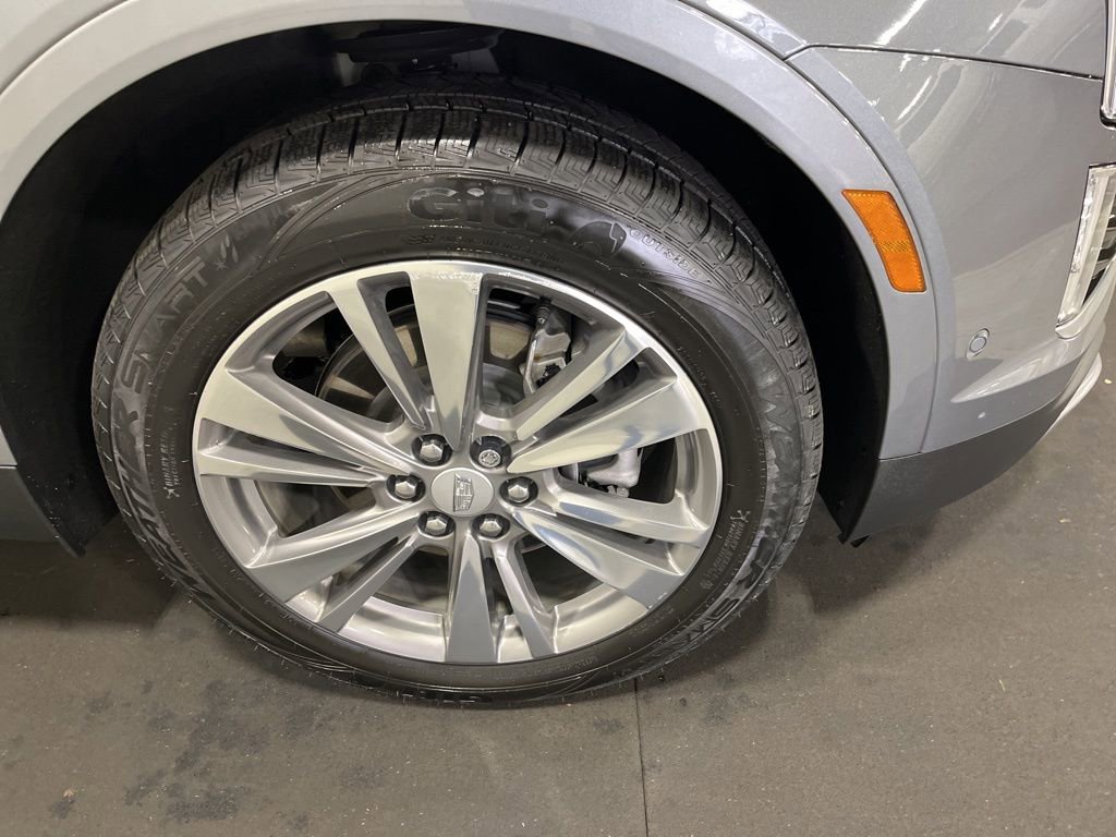 Used 2022 Cadillac XT5 Premium Luxury w/ Technology Package image 13