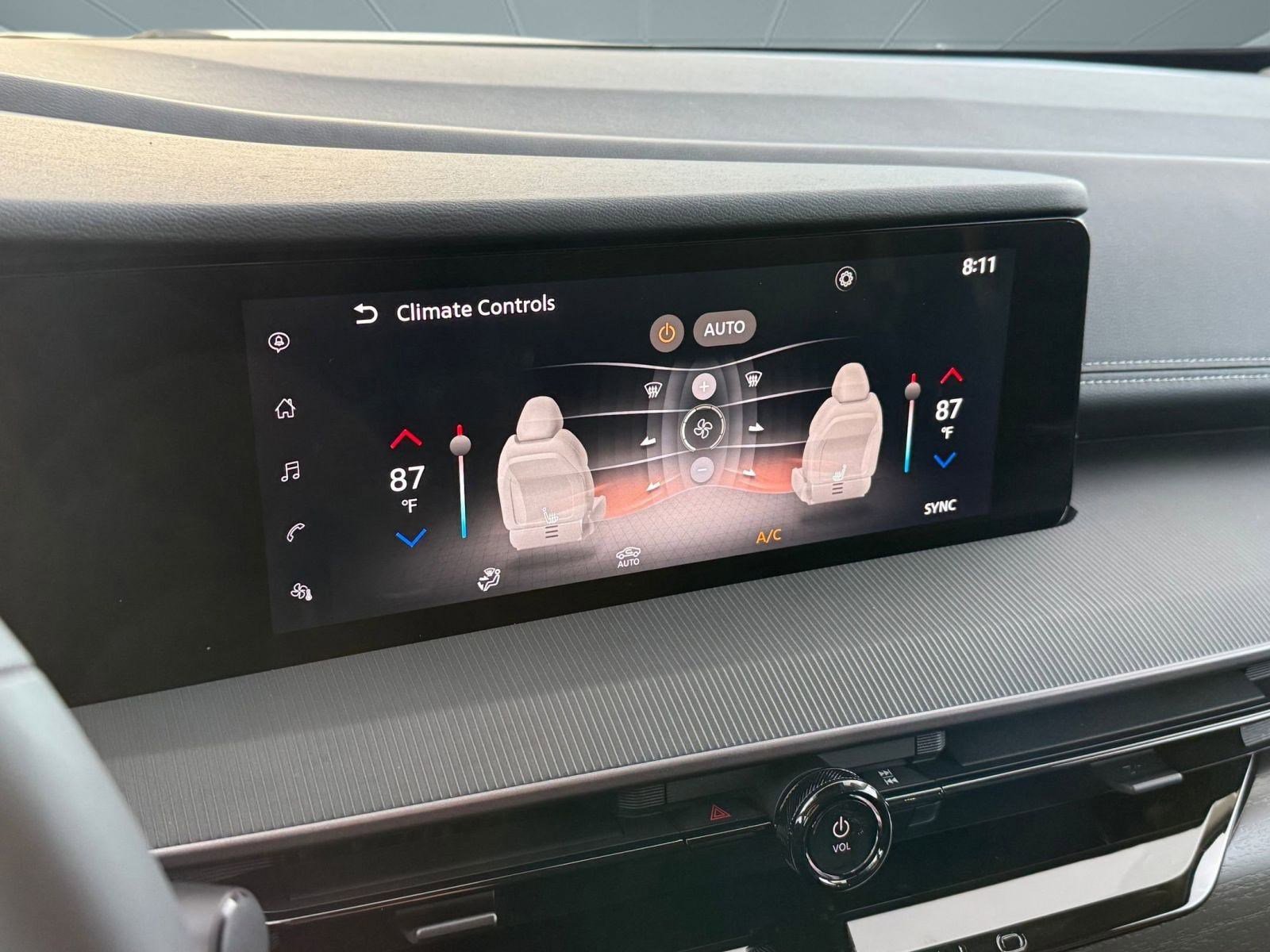 Certified 2025 Nissan Murano SV image 26