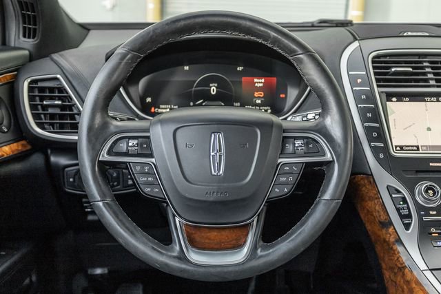 Used 2019 Lincoln Nautilus Reserve image 9