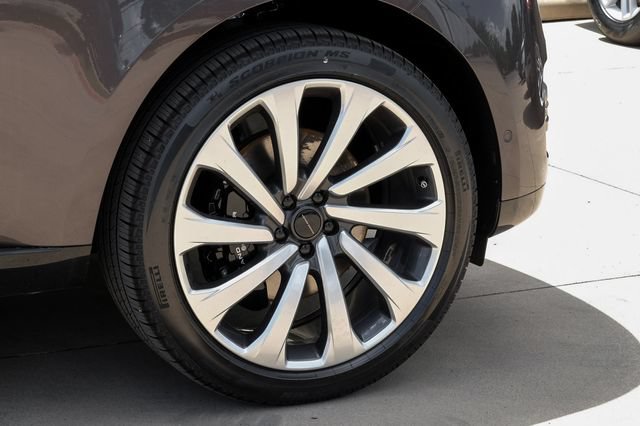 New 2026 Land Rover Range Rover SE AWD/4WD image 70